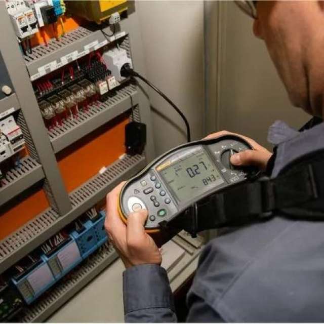 Capacitación Comprobador Instalaciones Eléctricas Fluke 1664 FC